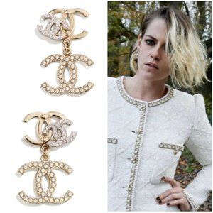 New with tag 2021 Métiers d'Art Faux Pearl & Strass CC Drop Earrings 21A Runway